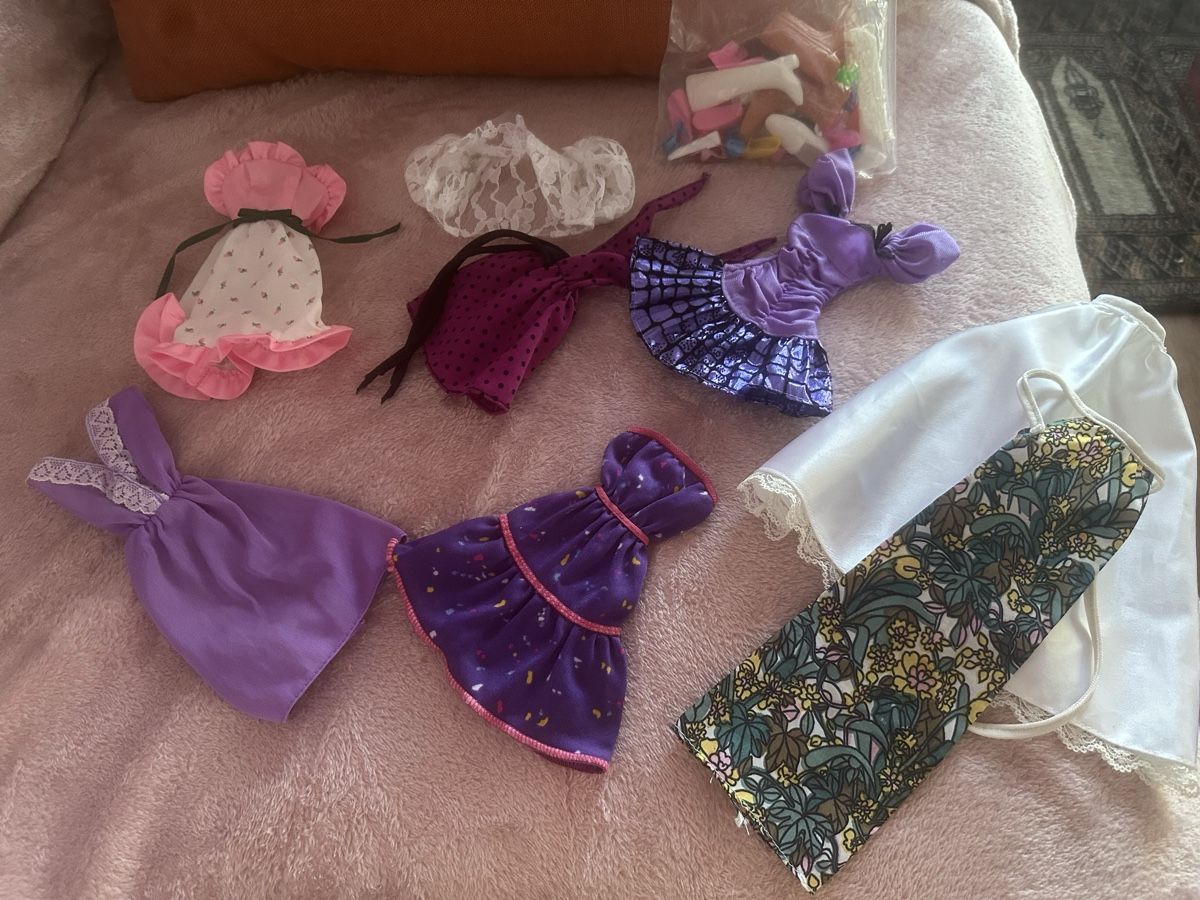 Bambole: Vintage Orginal Barbie Kleider  – Usato da Herbriggen venduto da Sehrazade