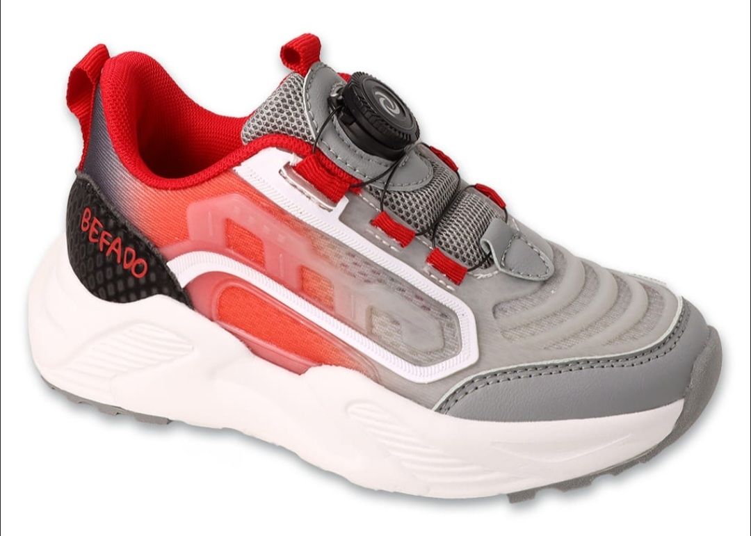 Chaussures garçon: Jungen Sneaker Gr. 28 - Neu – Neuf avec emballage d'origine à Flumenthal par KET25_ch