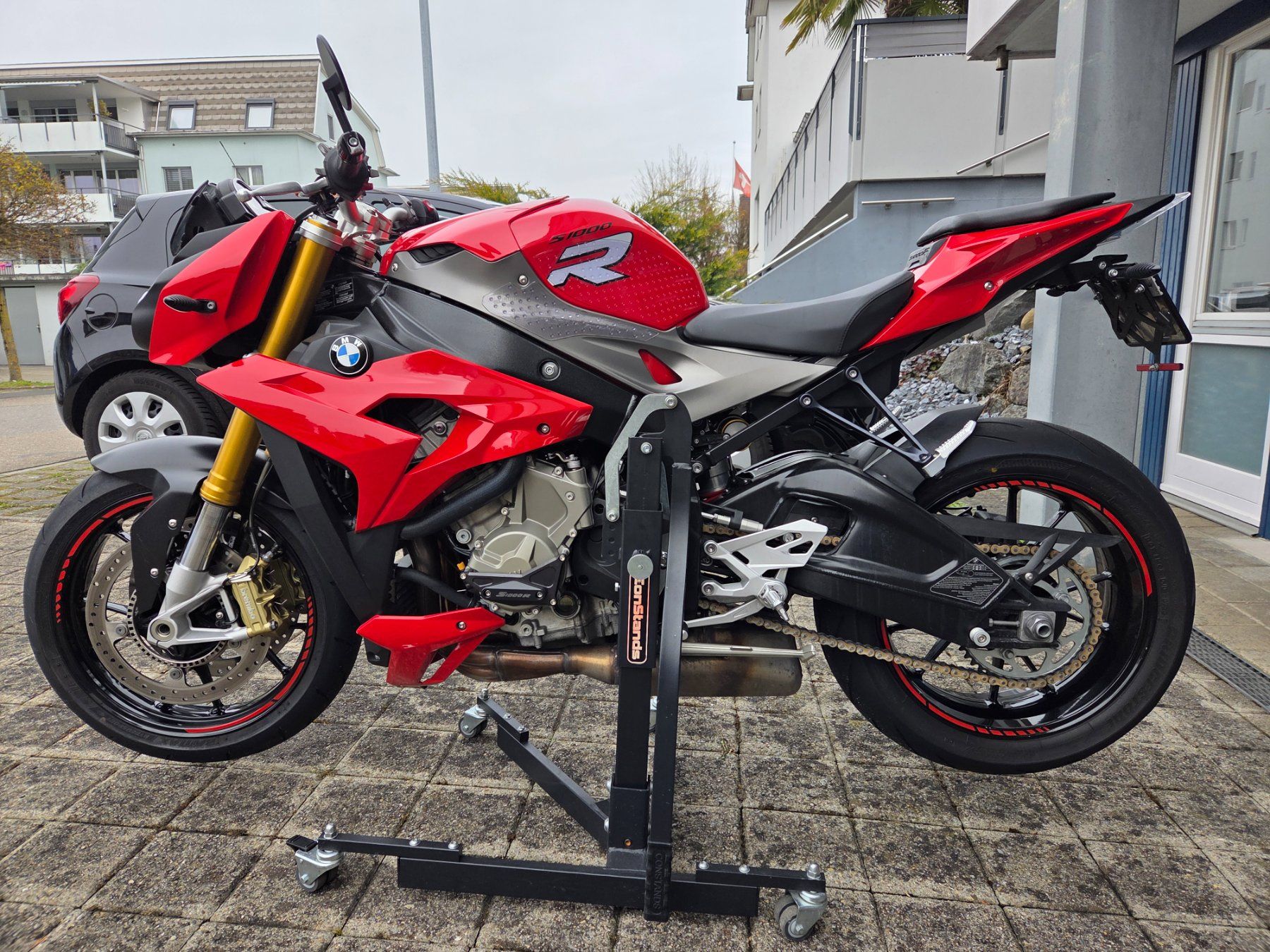 BMW Strada: BMW S1000R – Usato da Rotkreuz venduto da Michael-A 3