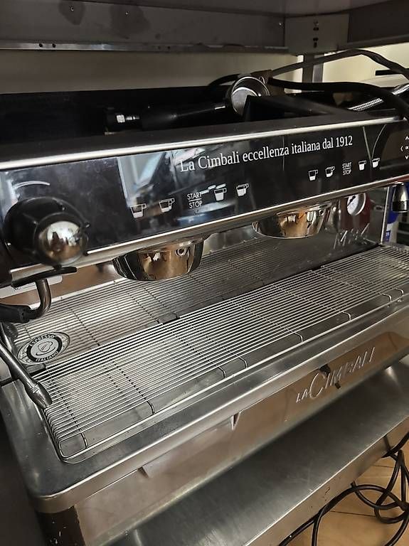 Macchine per caffè & Macchine per espresso: Cimbali Kaffeemaschine mit 2 Kolben – Usato da Zürich venduto da BijektivesGemuese 1