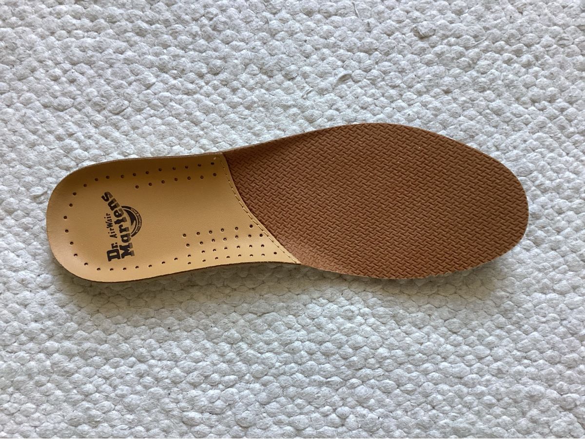 Dr. Martens Scarpe da donna: Dr. Martens Boots, Graues Leder, Grösse 37, NEU!! – Nuovo (secondo la descrizione) da Kirchberg BE venduto da noel091 5