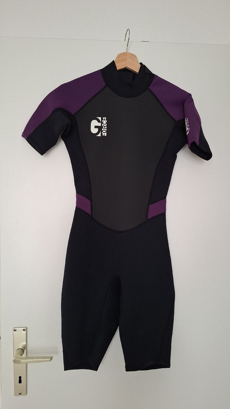 Completi & Tailleur: G-Force Neoprenanzug Shorty Gr. S – Nuovo (secondo la descrizione) da Uster venduto da PercysMom 1