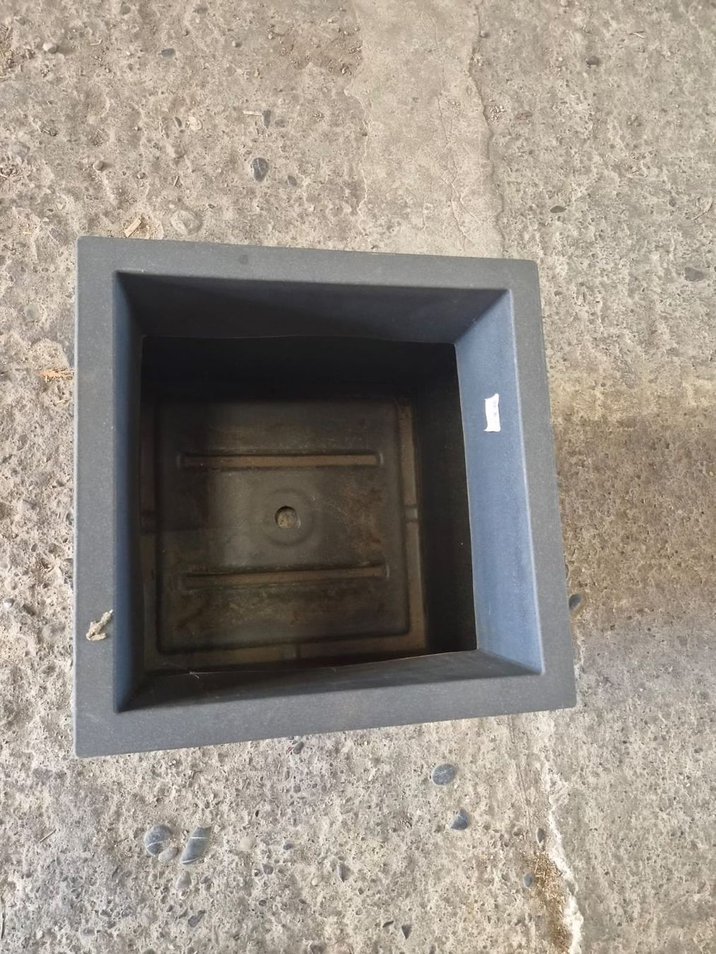 Vasi per fiori: IDEL High Atlantis Light Blumentopf Dunkel Grau – Nuovo e nell'imballaggio originale da Forch venduto da WeberC 1