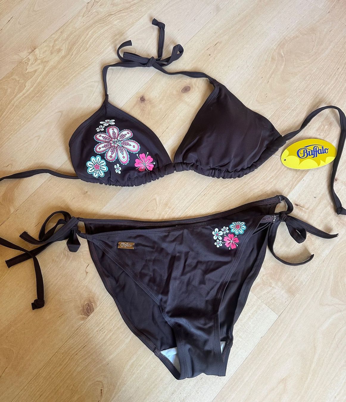 Buffalo Costumi da bagno & Bikini: Neuer, brauner Bikini von Buffalo Gr. 38 – Nuovo (secondo la descrizione) da Muri AG venduto da Shoshana5