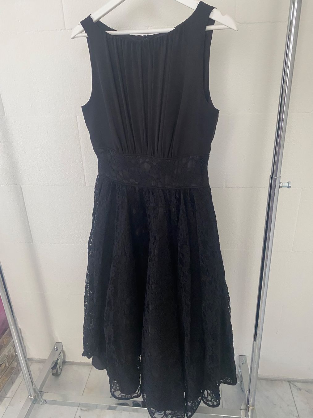 Vestiti: Swing Kleid schwarz mit Spitze – Usato da Bürglen TG venduto da Seepferdli 1