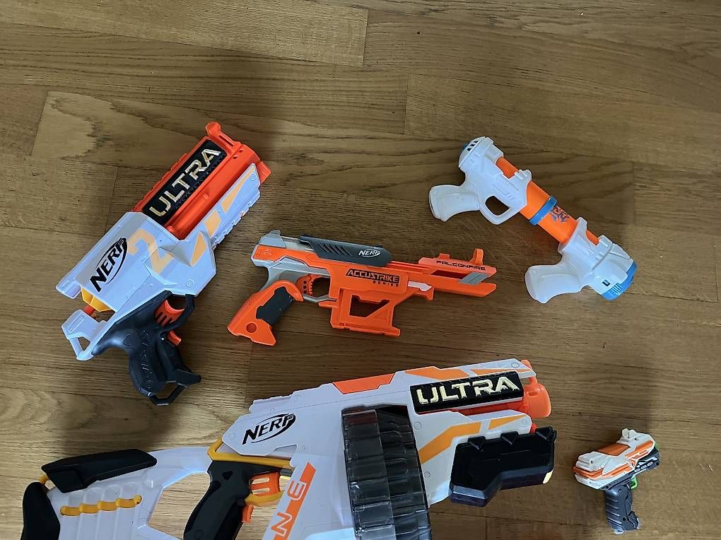 Giocattoli: Verschiedene NERF Spielwaffen - gross & klein – Usato da Zürich venduto da MariaSusanne 2