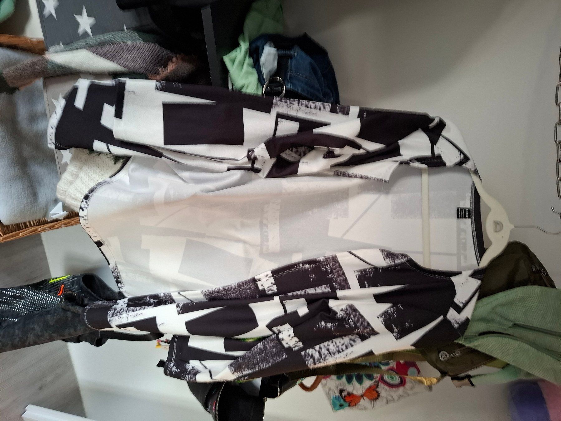 Blusen: Jacke gemustert – Gebraucht aus Jona von Mel_Rose_283