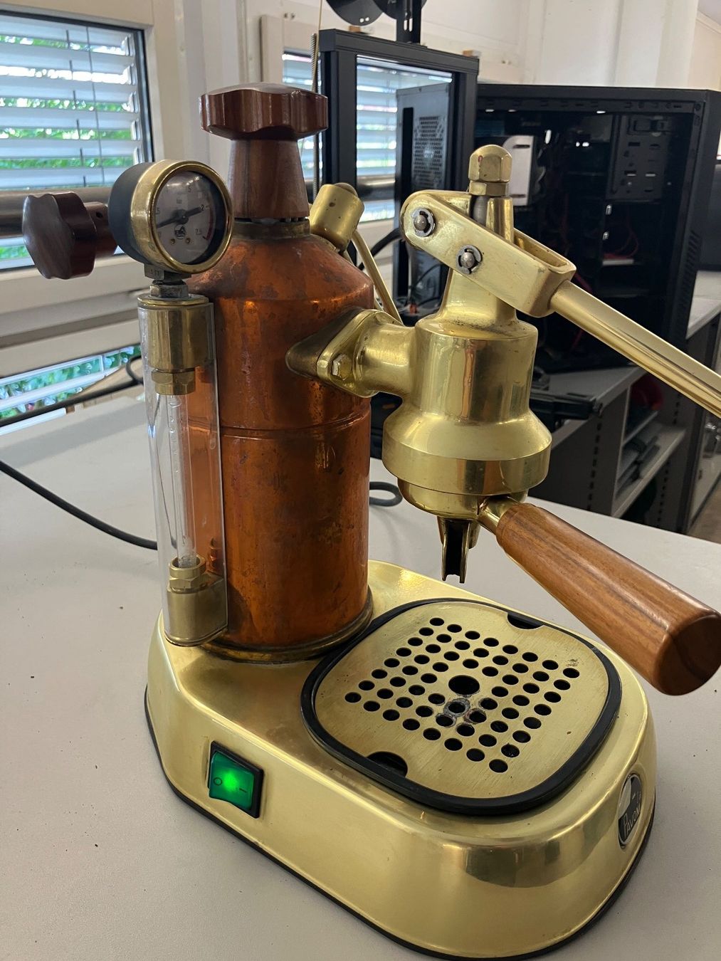 La Pavoni Kaffeemaschinen & Espressomaschinen: Espressomaschine La Pavoni, modello professional – Gebraucht aus Dübendorf von sdbu-frappant
