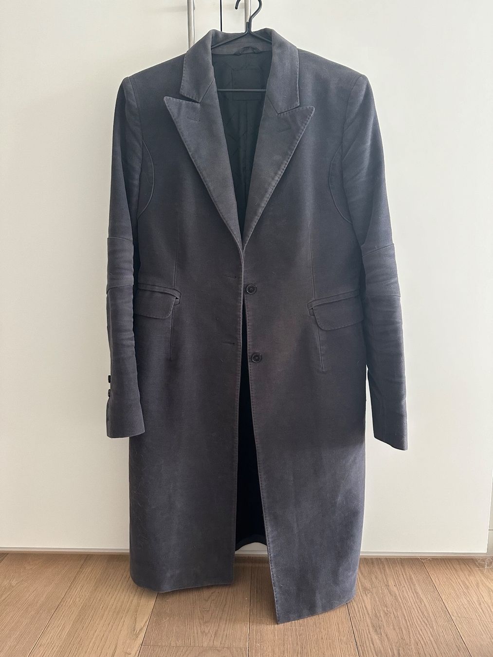 Mäntel: Costume National Mantel – Gebraucht aus Zürich von sommer121