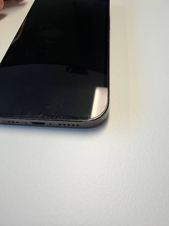Handys / Smartphones: Iphone 14 pro 128gb – Defekt aus Zürich von art_c27h 3