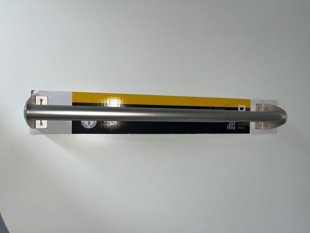 Supporti a parete: Barre fixation penderie télescopique de 40 -> 70cm – Nuovo e nell'imballaggio originale da Givrins venduto da Nicolux01
