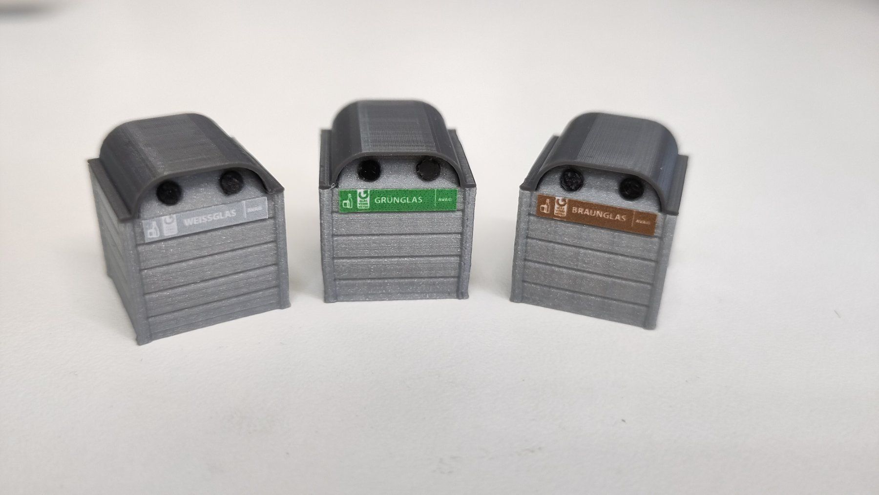 Kit di modellismo & Modellini statici: Altglas Container H0 (3er-Set) [Bausatz] – Nuovo e nell'imballaggio originale da Faulensee venduto da digitalmarc 1