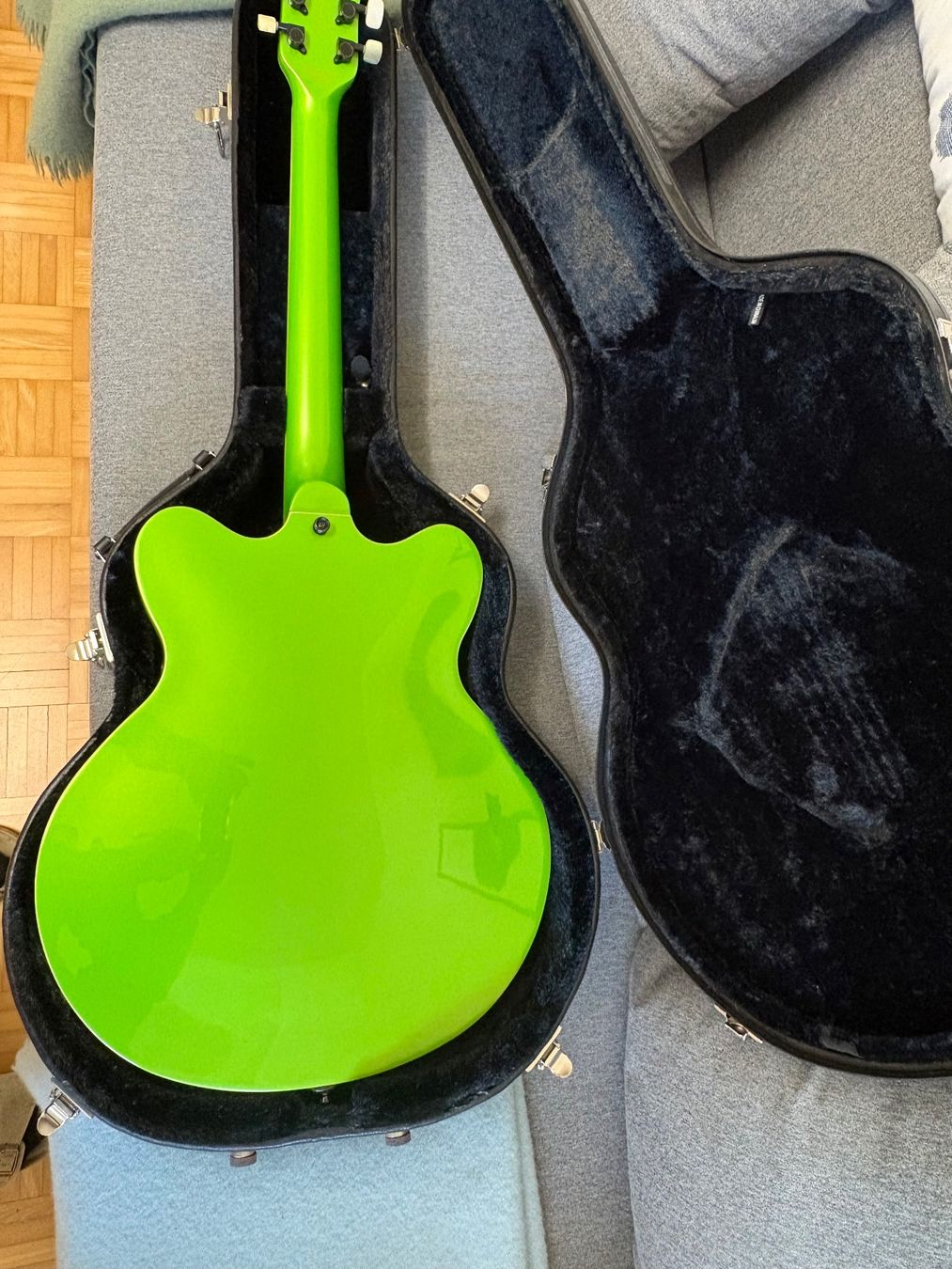 Höfner Strumenti musicali: Höfner Thinline E-Gitarre in grün – Usato da Schüpfheim venduto da hub_8sx6 2