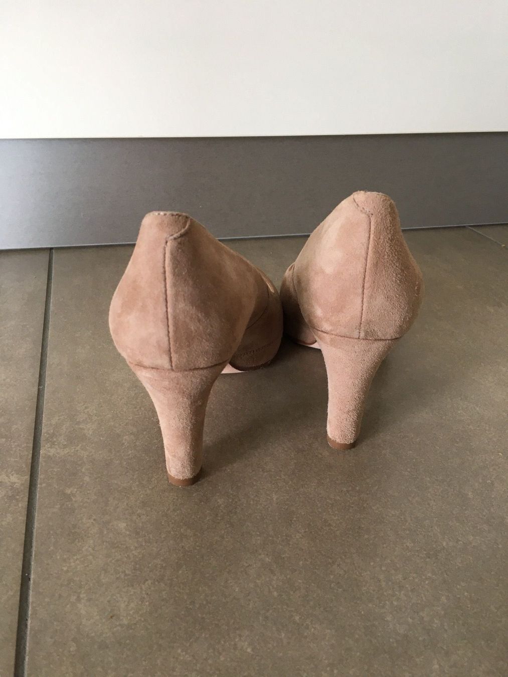 Unisa Damenschuhe: ***UNISA*** Pumps Wildleder, Gr. 37 – Neu (gemäss Beschreibung) aus Volketswil von Kephren 2