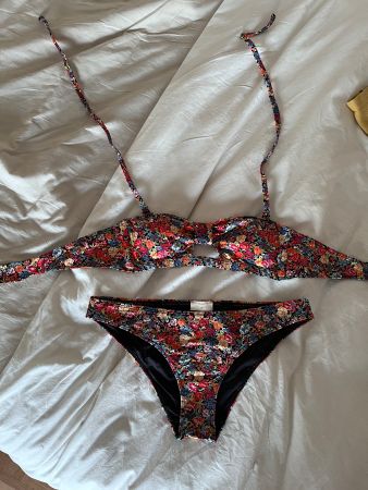 Haut et bas maillot de bain Sézane Palma fleuri été 2023 🏖️