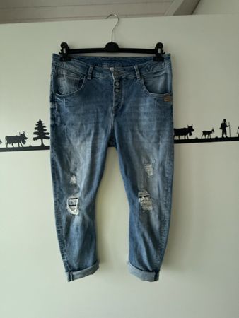 Lässige Boyfriend Destroyed Jeans 42