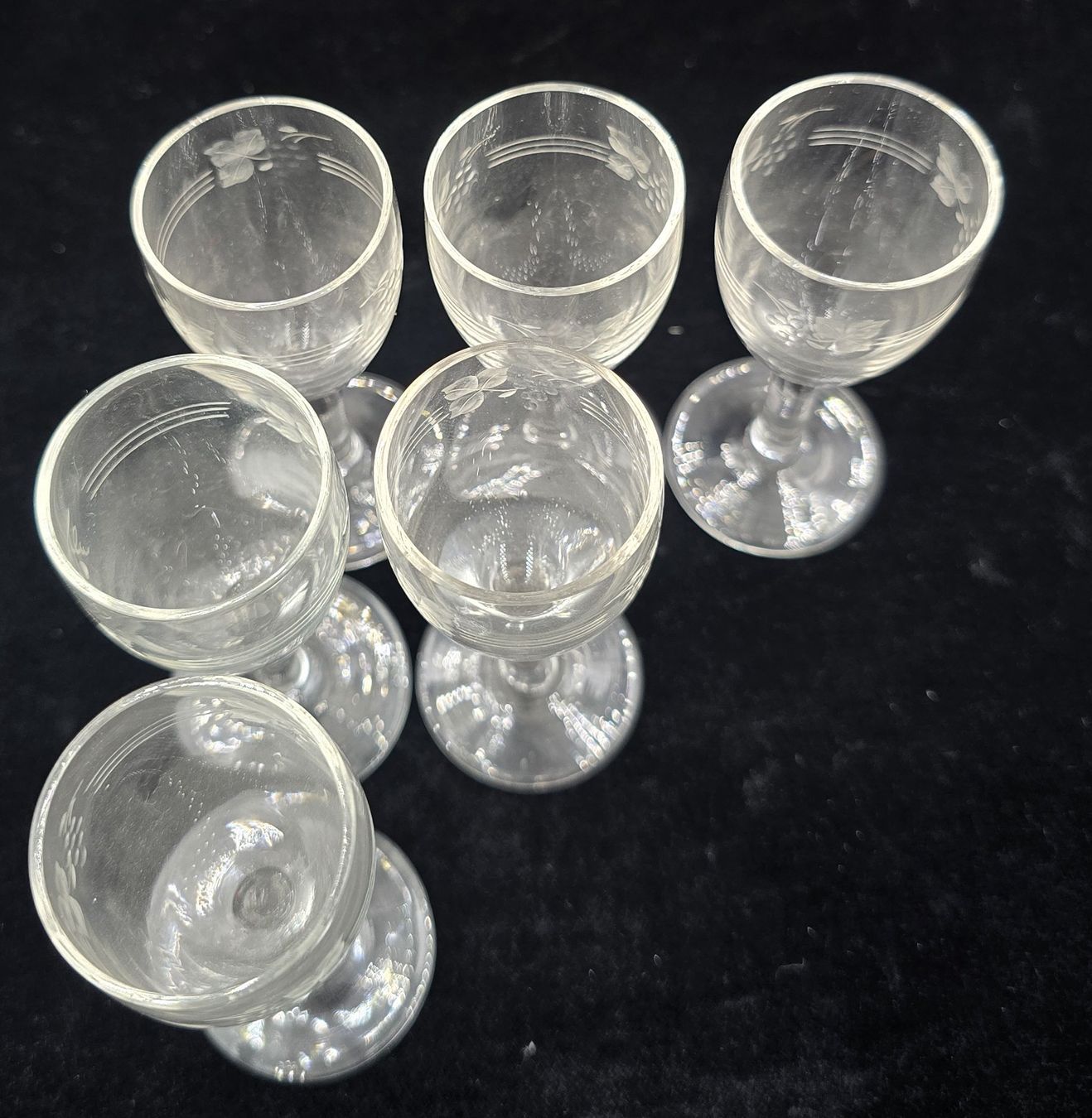 Caraffe: Antike Likörkaraffe mit 6 Gläser ca. 1890 Ja. – Usato da Rorschacherberg venduto da snOOpydOg11 1