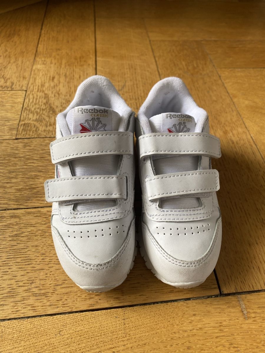 Reebok Schuhe für Jungen: Reebock Classic Grösse 25 – Gebraucht aus Bern von Violettaline