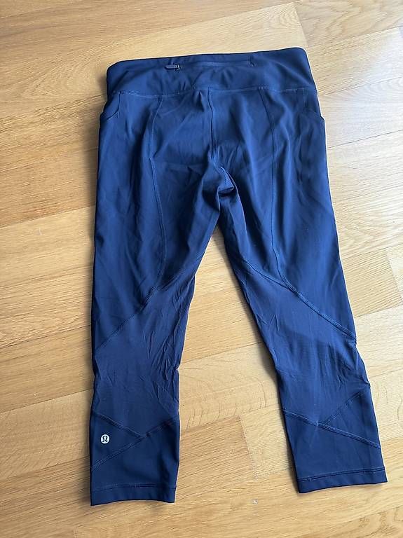 Leggings: lululemon leggings 3/4, true navy, Gr. 8 – Usato da Zürich venduto da Supersampler 1