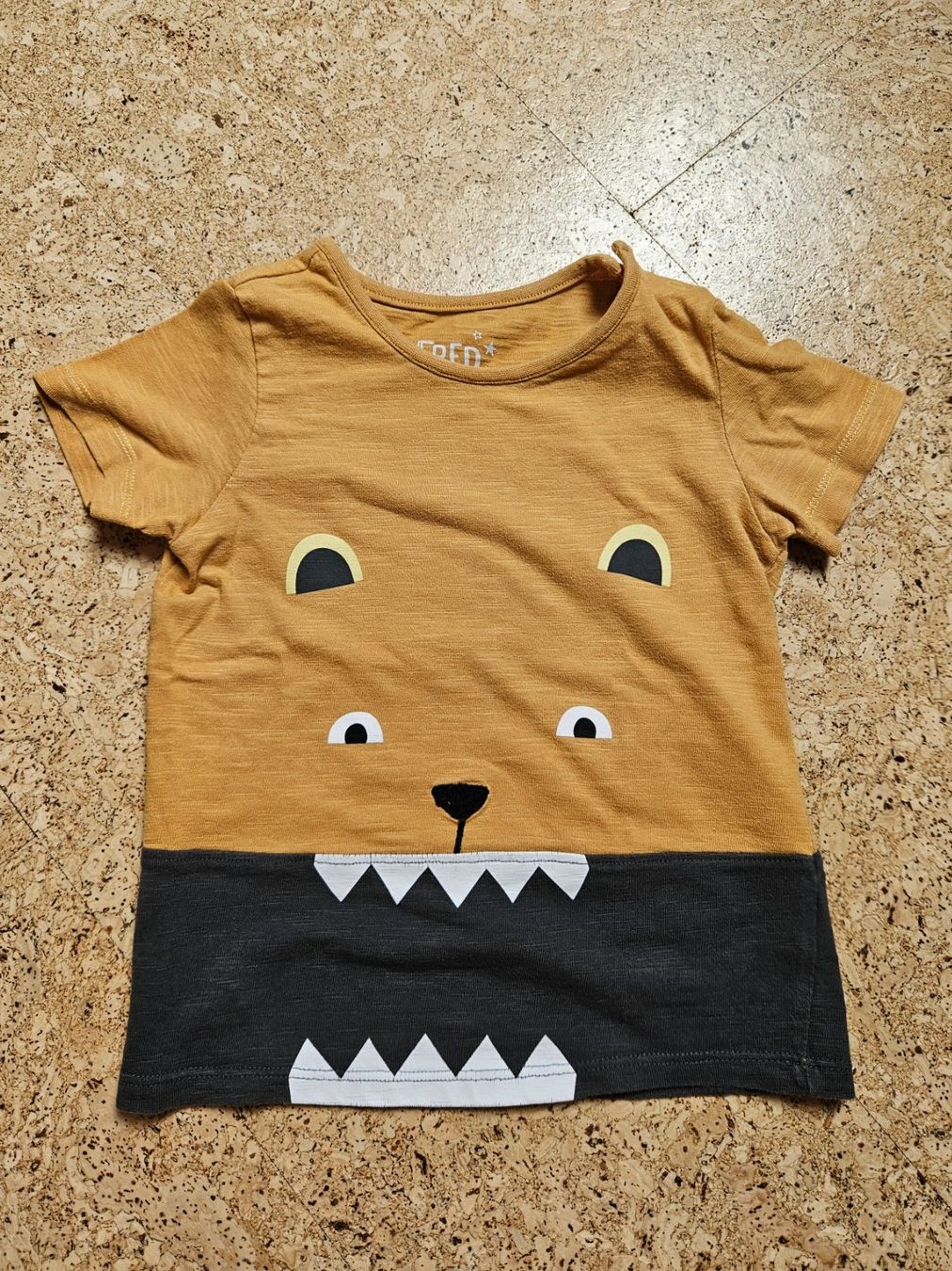 Hemden, T-Shirts & Polos: T-Shirt Gr. 86/92 – Gebraucht aus Worb von jun_fj8w