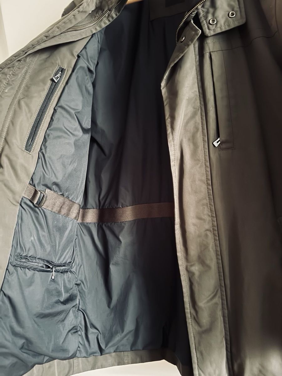 Hugo Boss Cappotti: Hugo Boss Regenjacke – Usato da Glattpark(Opfikon) venduto da cherrytomate 2