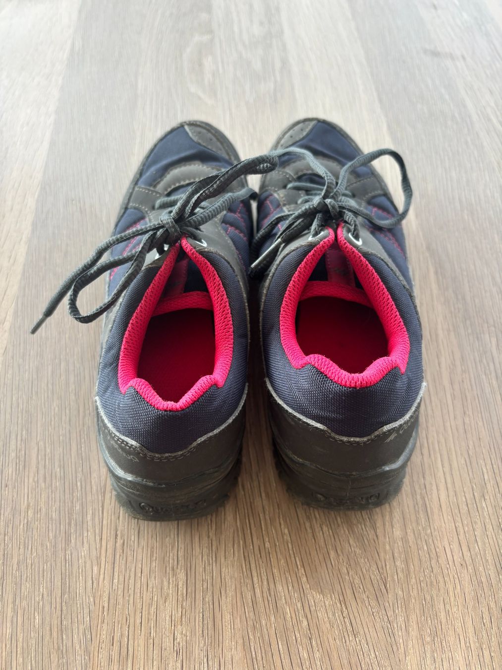 Decathlon Scarpe per ragazze: Paire de chaussures de marche p. 36 Quechua – Usato da Pully venduto da Fictikalli 3