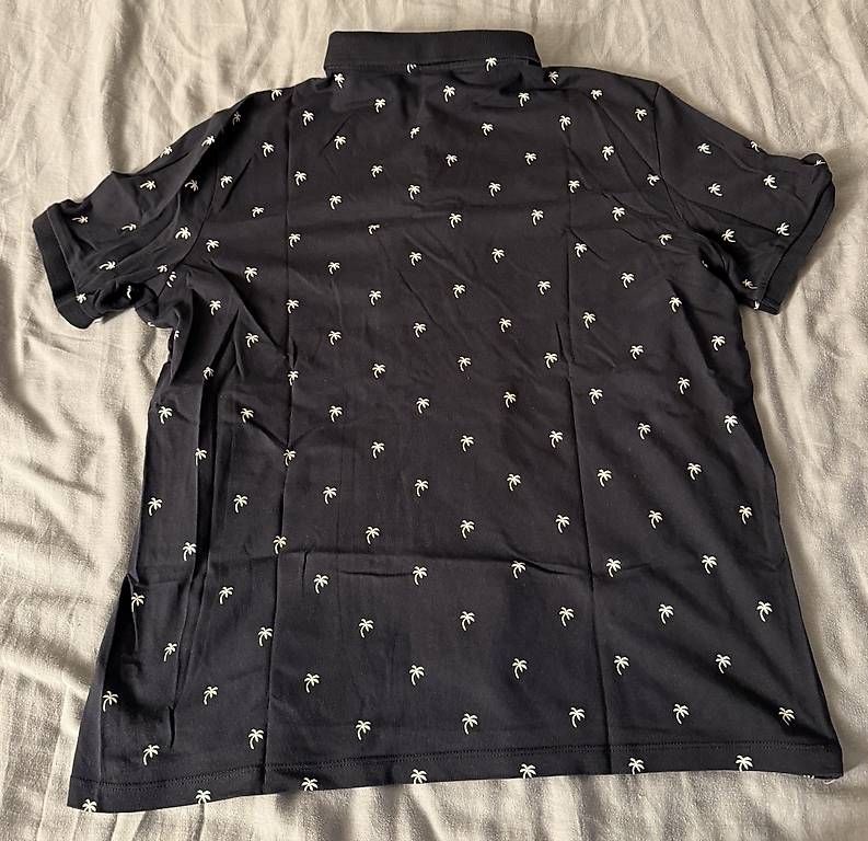 Polo-Shirts: Schwarzes Polo mit Palmen – Gebraucht aus Wädenswil von dom_pz5d 2