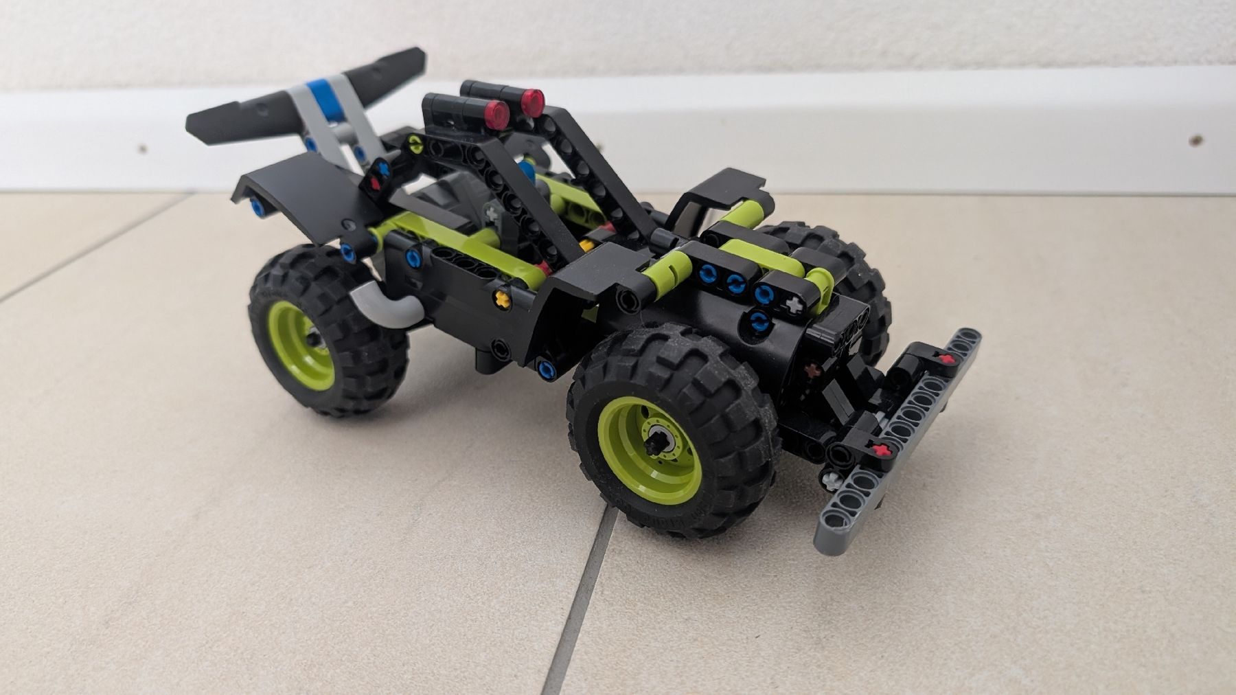 Lego Kit di costruzioni: LEGO Technic 42118 Monster Jam Grave Digger Buggy pullback – Usato da Möhlin venduto da hans_d 4