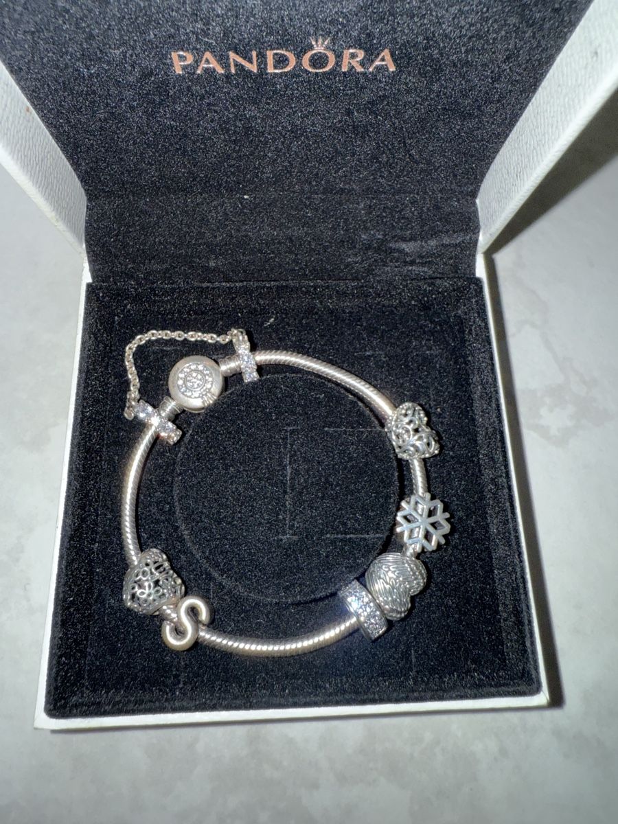 Pandora Ciondoli: Neues Pandora Armband mit Charms – Nuovo (secondo la descrizione) da Winterthur venduto da luanaliina 1