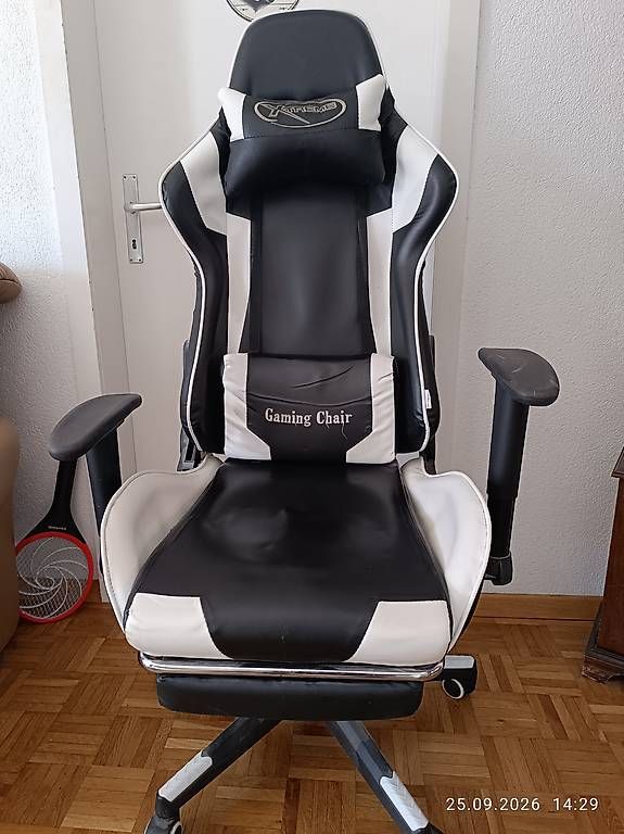 Stühle: Gamingstuhl/Bürostuhl  – Gebraucht aus Aefligen von lea-09