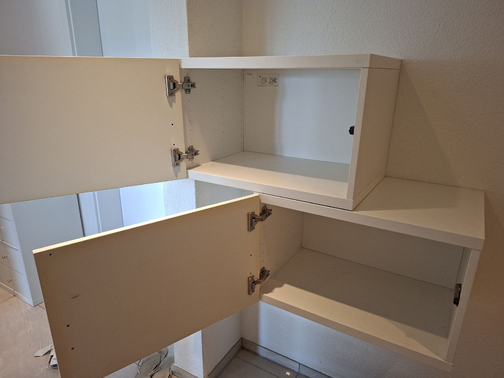 Schränke: Ikea Besta Wandschränke – Gebraucht aus Oberengstringen von Kimchimon 1