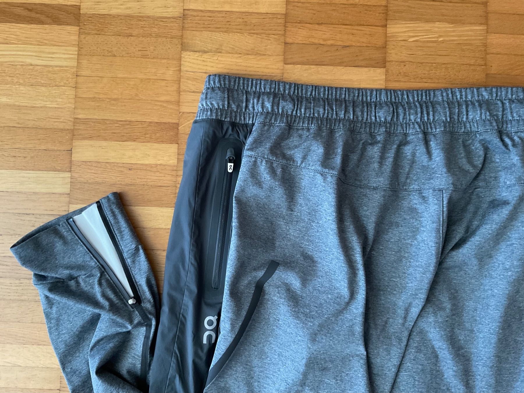 Hosen: On Running Pants Laufhose Gr.M & Swiss Engineering – Gebraucht aus Weiningen ZH von moon-55 4