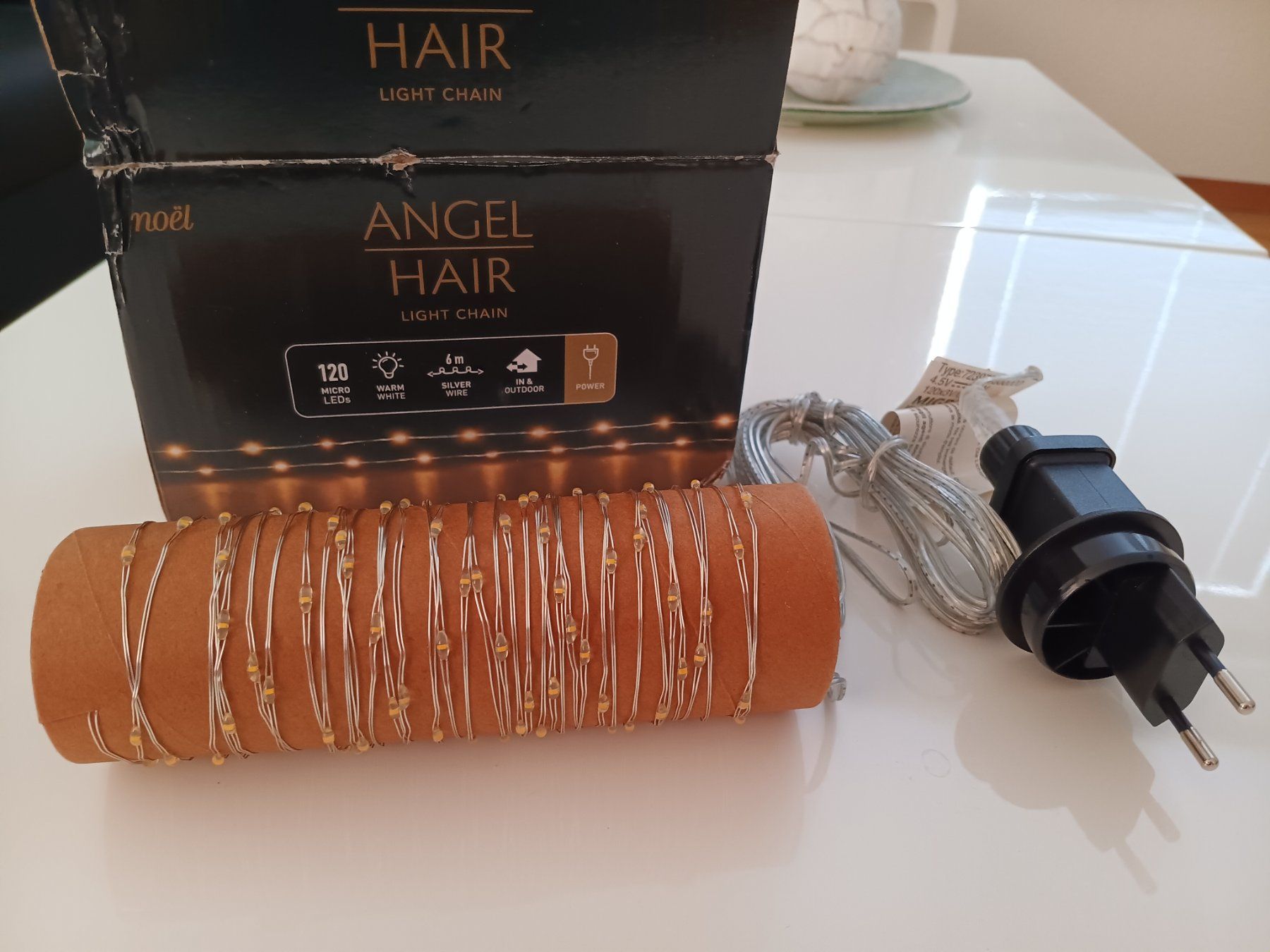 Migros Ghirlande e barre luminose: LICHTERKETTE 120 LEDs 6Meter warmweiss NEU – Nuovo (secondo la descrizione) da Aarau venduto da Yeeaaah 1