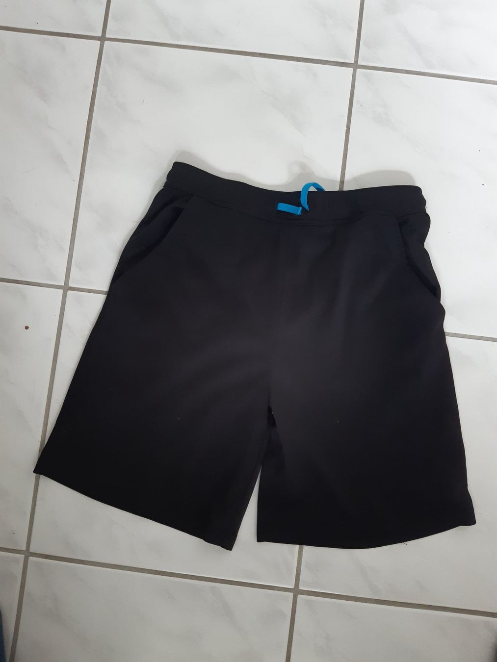 Pantaloni: Shorts Grösse 158 – Usato da Mülligen venduto da gipseli