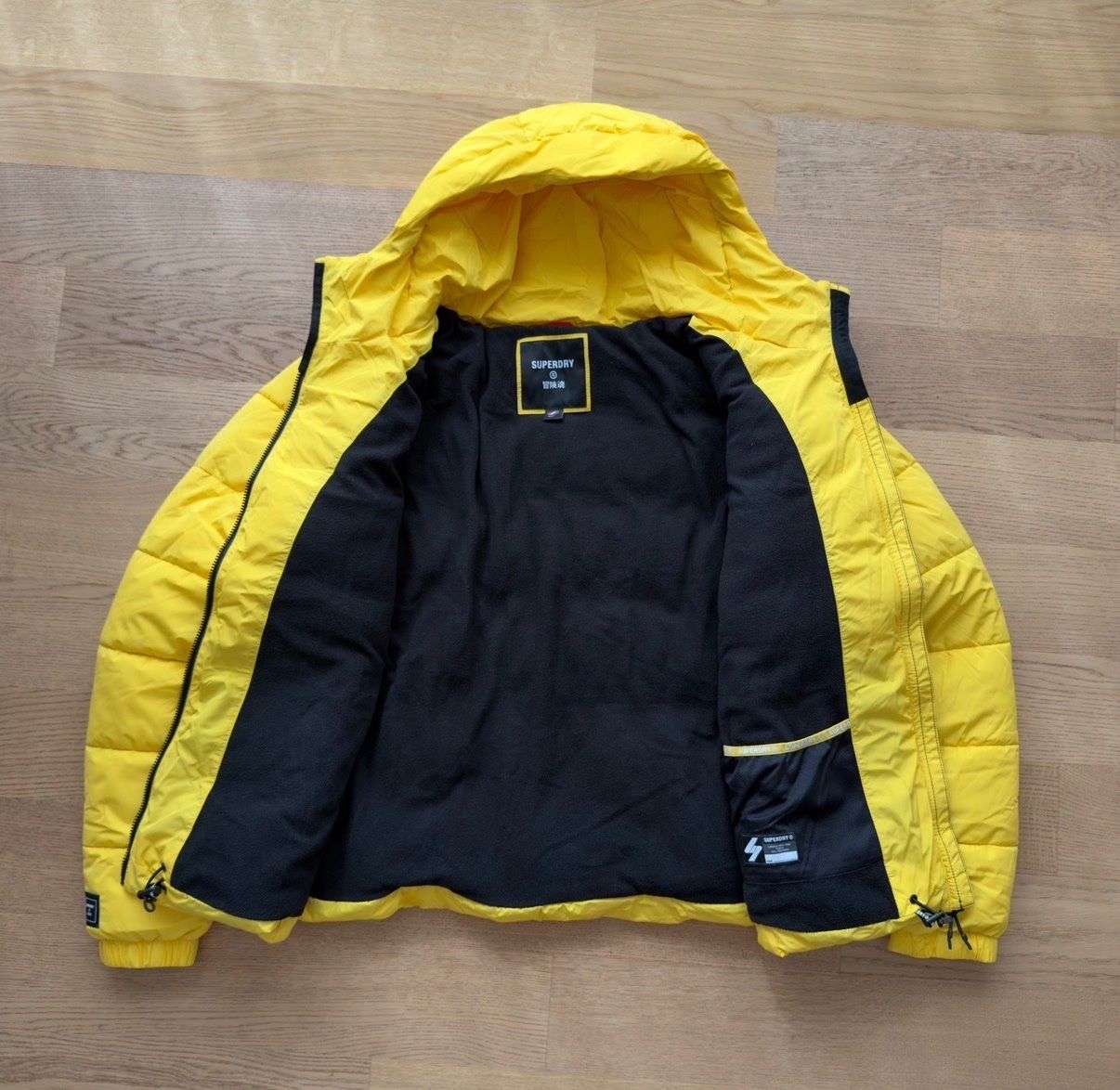 Giacche: Superdry Winterjacke Gr. XL – Usato da Neftenbach venduto da Blvckstone 1