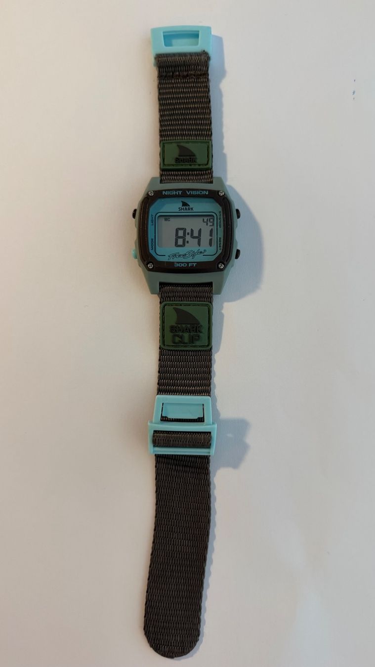 Uhren: Surf Uhr Shark Clip Freestyle – Gebraucht aus Zürich von daw01