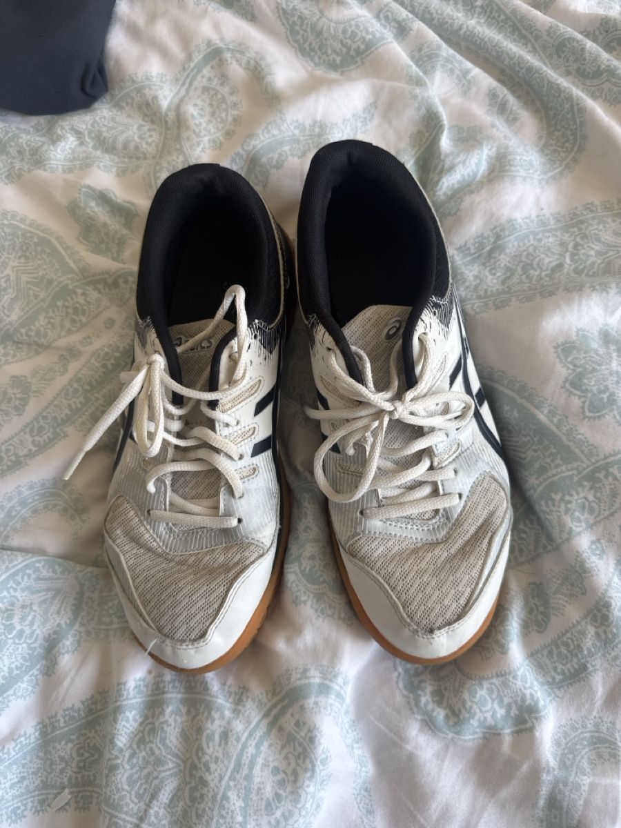 Scarpe da uomo: Basket de volley asics – Usato da Grand-Lancy venduto da cra_dbz2