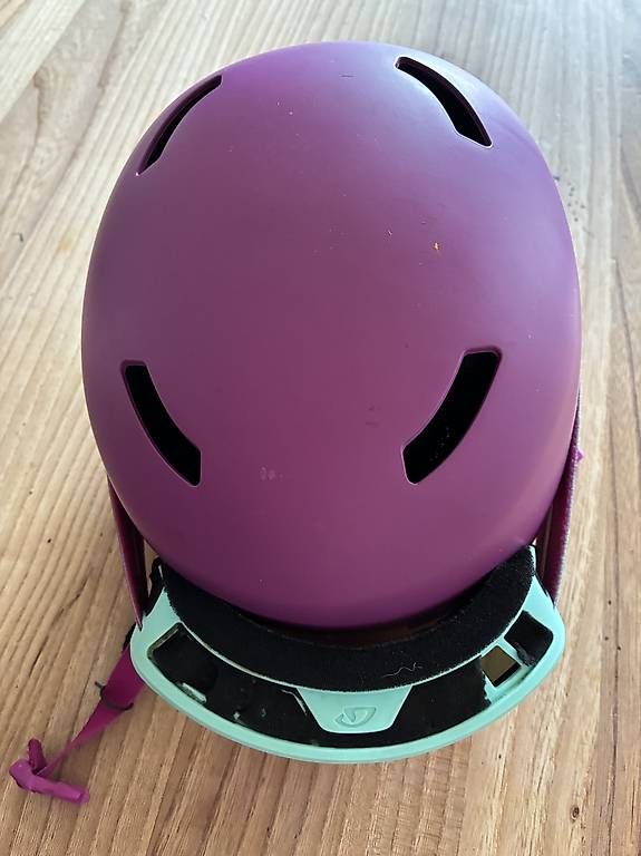 Caschi: Giro Kinderhelm XS 48.5-52 cm unfallfrei mit MIPS – Usato da Knutwil venduto da Momon 1