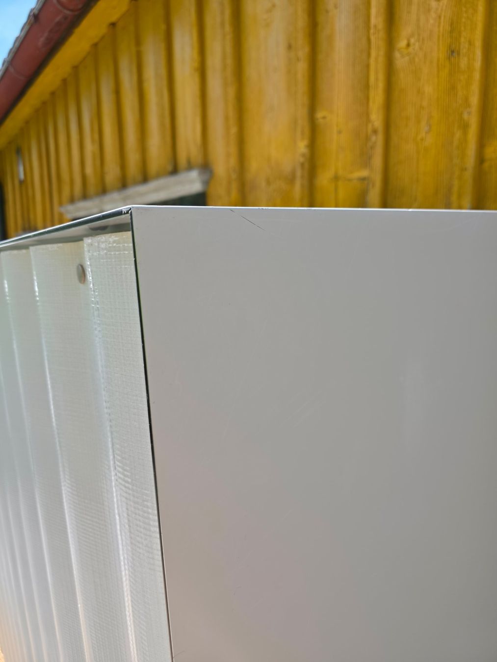 Thut Armadi: Thut Alucobond Schrank 450 – Usato da Haslen AI venduto da Vintagelix 6