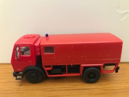 Herpa Mercedes Koffer-LKW Feuerwehr