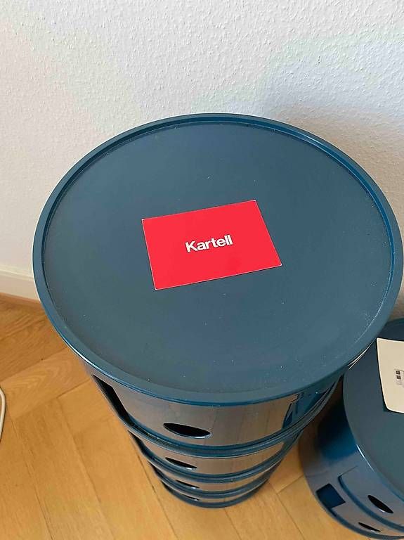 Kartell Commodes: Kartell Componibili 4er en bleu – D'occasion à Vevey par sae_x6fg 1