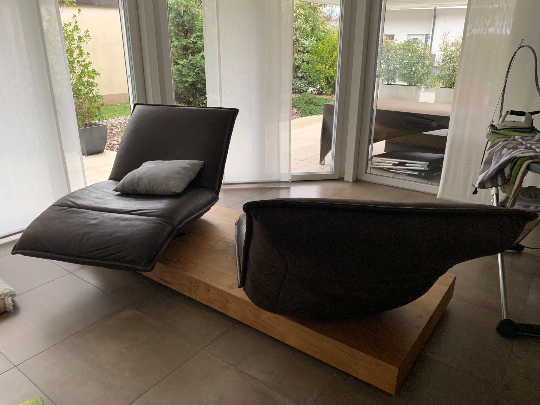 Koinor Sofas: 2er Designersofa Koinor, braun – Gebraucht aus Muttenz von coroyv 3