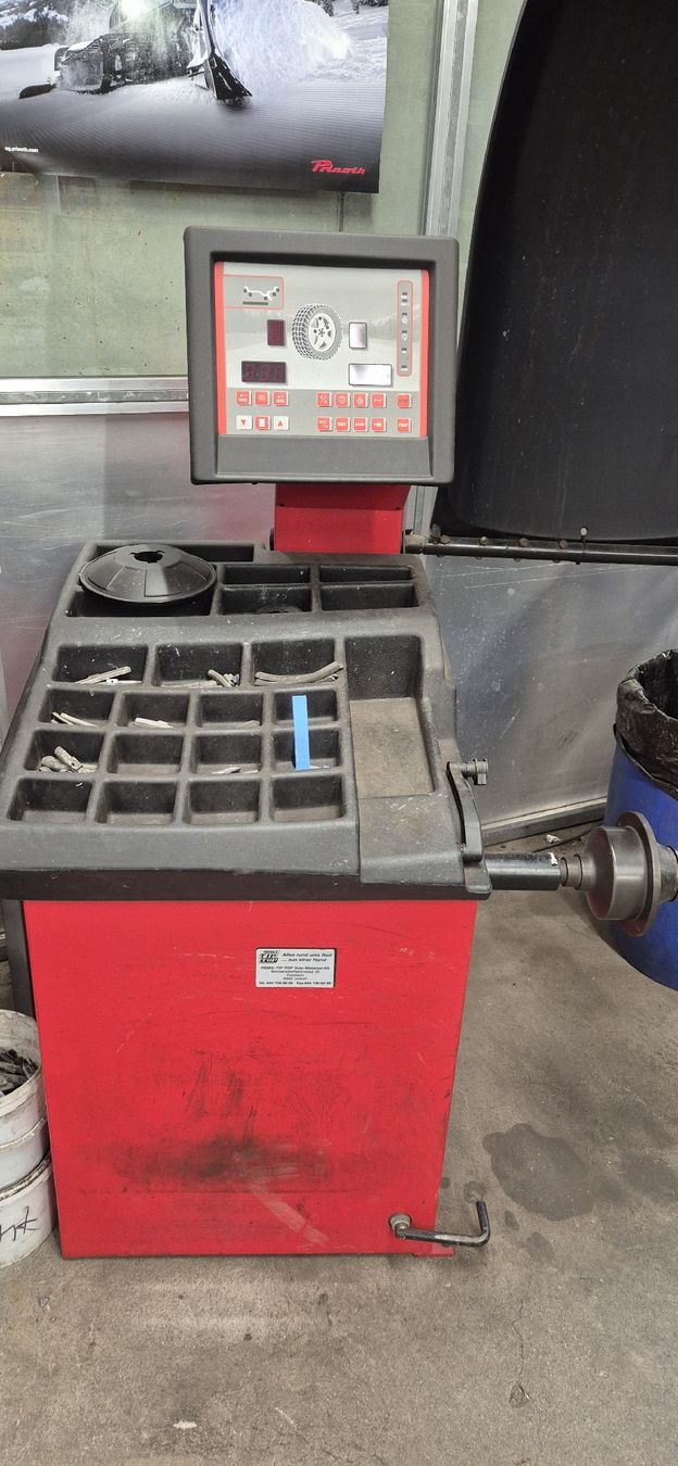 Tutte le macchine: Occ.Auswuchtmaschine Rema Tip-Top – Usato da Muhen venduto da Danu65 1