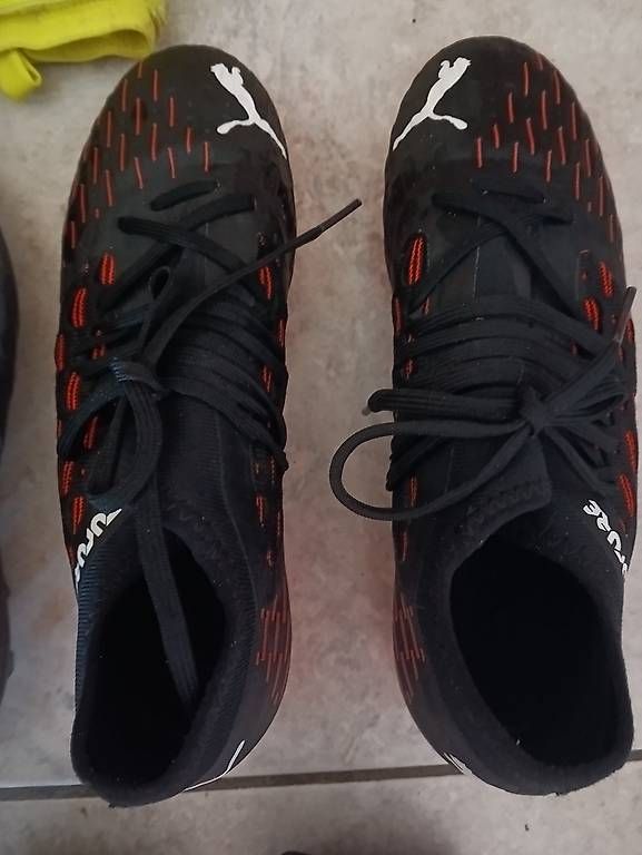 Scarpe da uomo: Fussballschuhe  – Usato da Sempach-Station venduto da Pelikan76 3