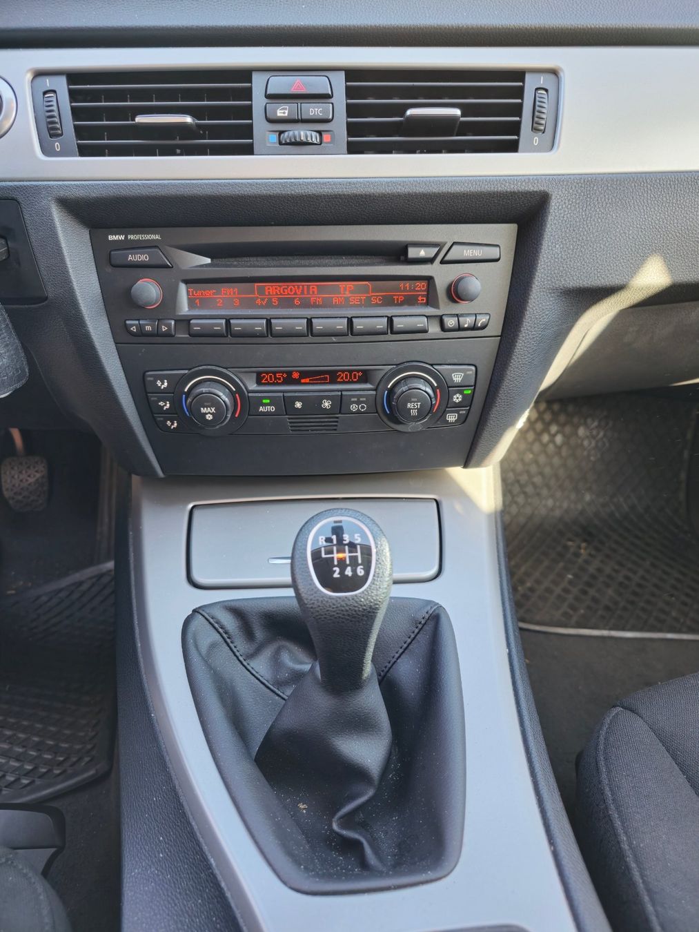 BMW Autos: BMW 320i E90 TOP Zustand ** 1. Hand ** – Gebraucht aus Oberrohrdorf von  7