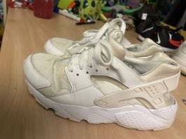 Nike Huarache Gr. 39 Weiss Turnschuhe Schuhe Sneaker