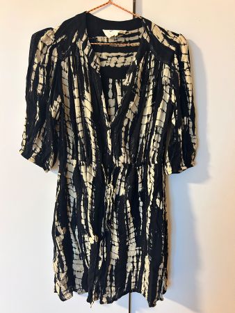 Kleid ba&sh schwarz weiss gemustert gebraucht