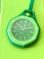 Audemars Piguet x Swatch. Bioceramic Royal Pop Green Eight.