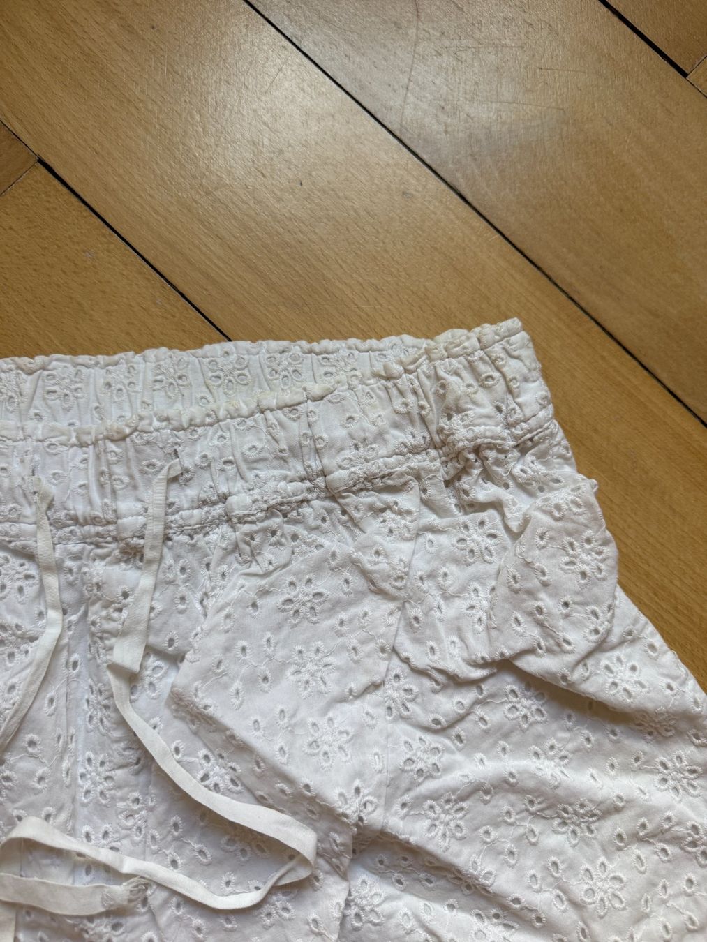 Oysho Hosen: OYSHO - Shorts weiss S – Gebraucht aus Zürich von Diazaio 1