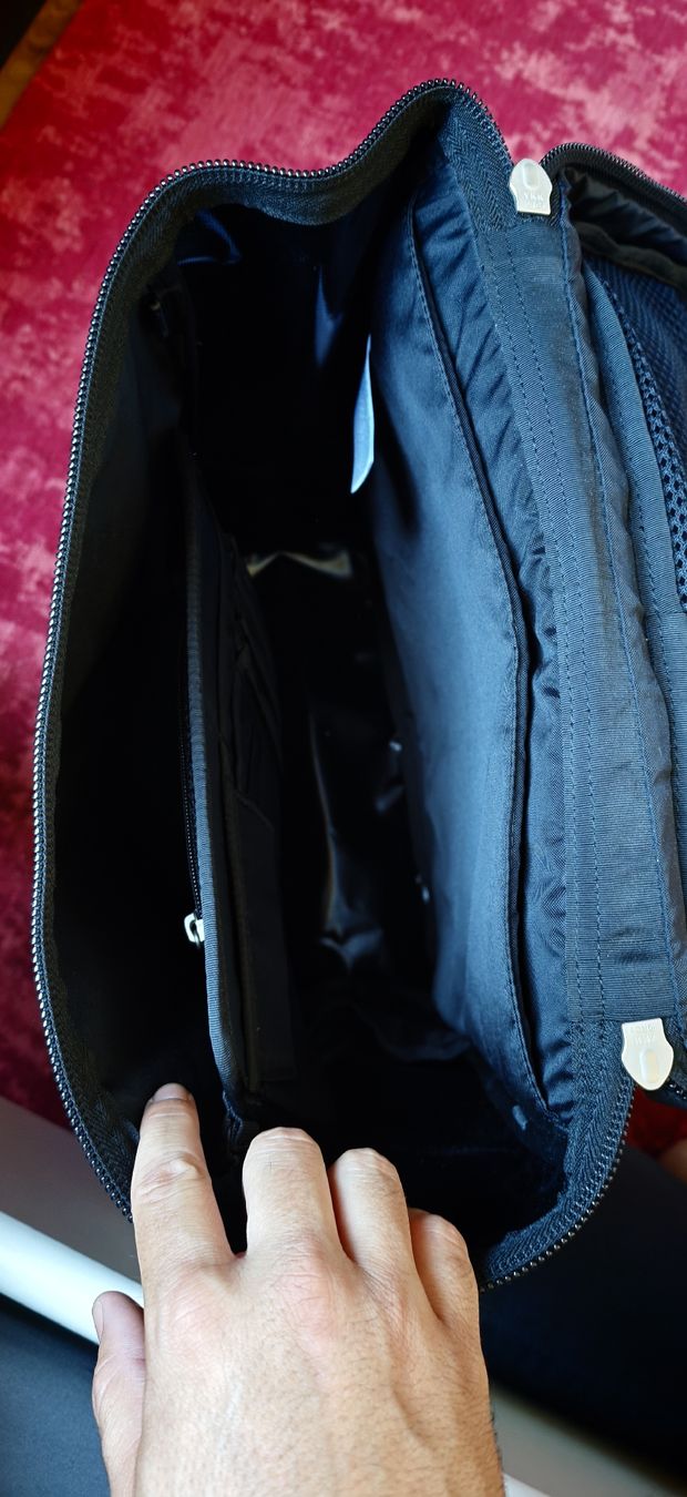 North Face Zaini: The North Face Backpack Black Like New Condition – Nuovo (secondo la descrizione) da Cortaillod venduto da osmani90 4